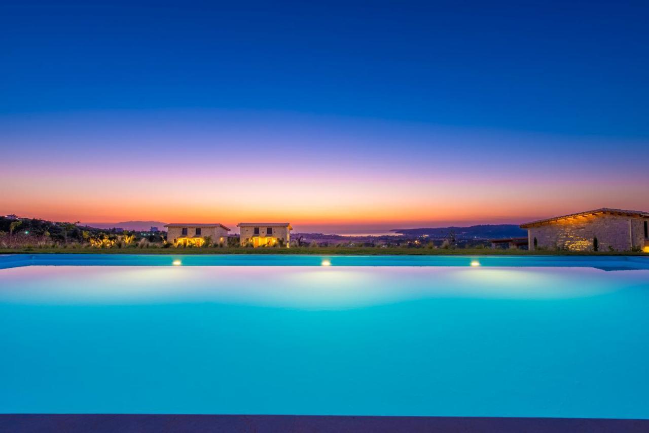 Mint Retreat Suites (Adults Only) Kalandra Luaran gambar