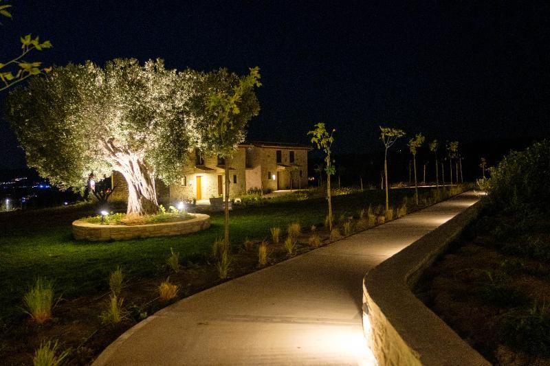 Mint Retreat Suites (Adults Only) Kalandra Luaran gambar